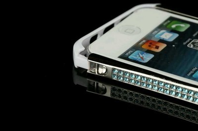 探尋iPhone 5S小蠻腰五金鉆石邊框 時尚與保護的完美融合